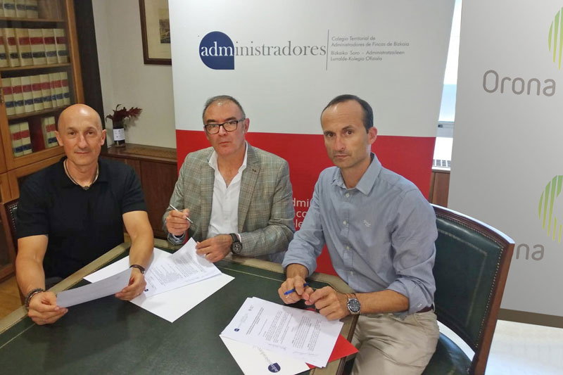 Firma de Caf Bizkaia con Orona