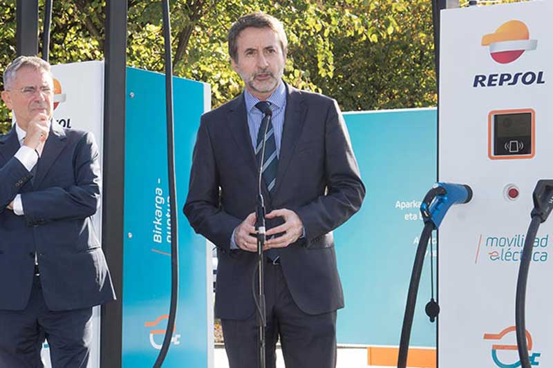 REPSOL inaugura la estación de recarga de vehículos eléctricos con más potencia de Europa