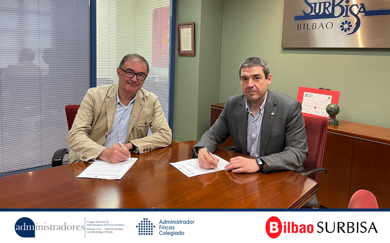 Surbisa y el Colegio de Administradores de Fincas de Bizkaia firman un convenio para incentivar las obras de rehabilitación de edificios en la villa.